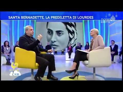 Le affascinanti immagini e frasi della Madonna di Lourdes: una storia di fede in 70 caratteri